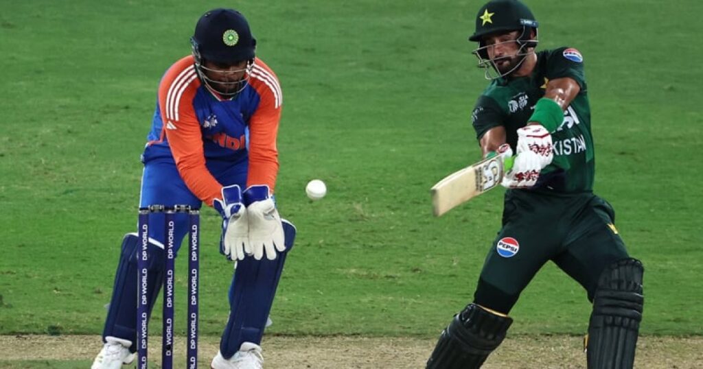 ফারহানের ফিফটির পরেও দেড়শর আগেই থামলো পাকিস্তান ফারহানের ফিফটির পরেও দেড়শর আগেই থামলো পাকিস্তান