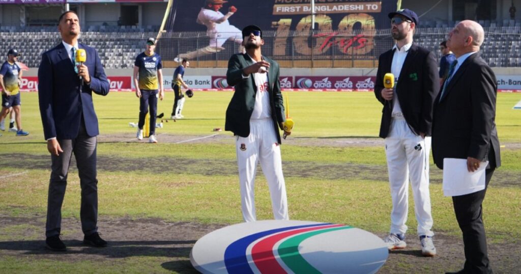 মুশফিকের শততম টেস্টে টস জিতে ব্যাটিংয়ে বাংলাদেশ, একাদশে দুই বদল
